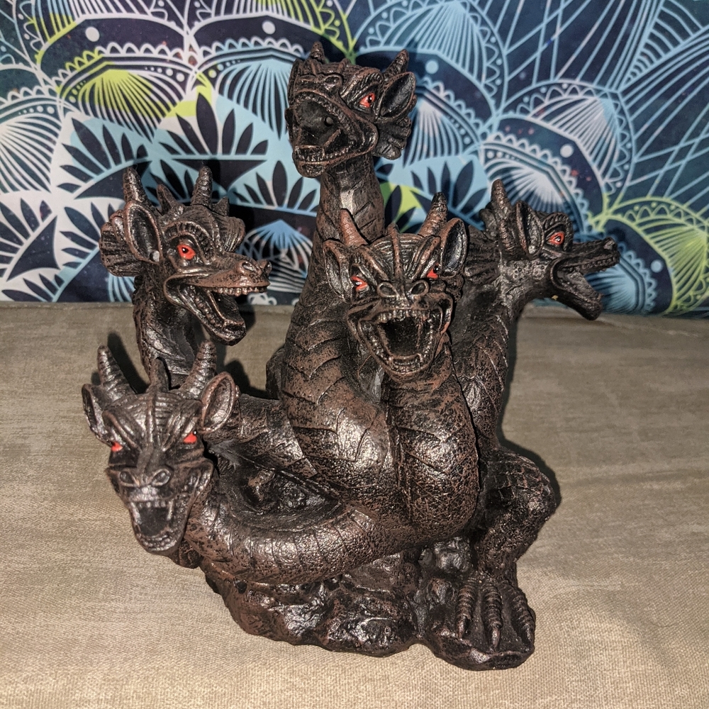 Dragan incense holder